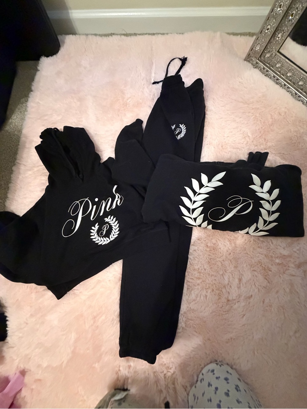 🌟PINK Victoria's Secret Logo Black Hoodie, Zip hoodie & Jogger Set - Black